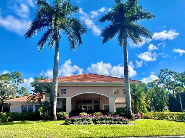 7809 Stratford Dr, Naples, Florida 34104