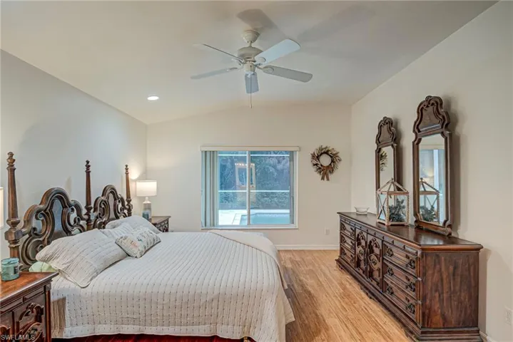 7809 Stratford Dr, Naples, Florida 34104