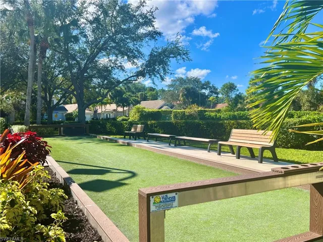 7809 Stratford Dr, Naples, Florida 34104