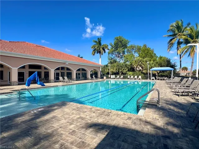 7809 Stratford Dr, Naples, Florida 34104