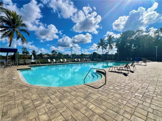 7809 Stratford Dr, Naples, Florida 34104