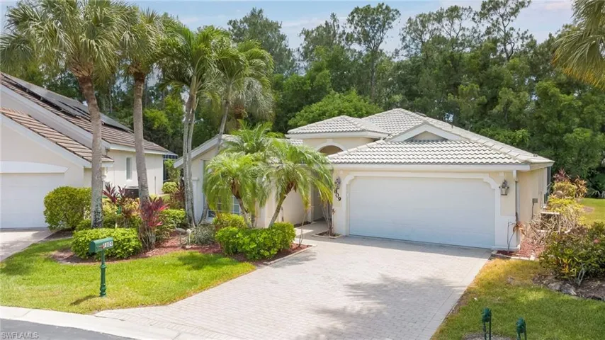 7809 Stratford Dr, Naples, Florida 34104