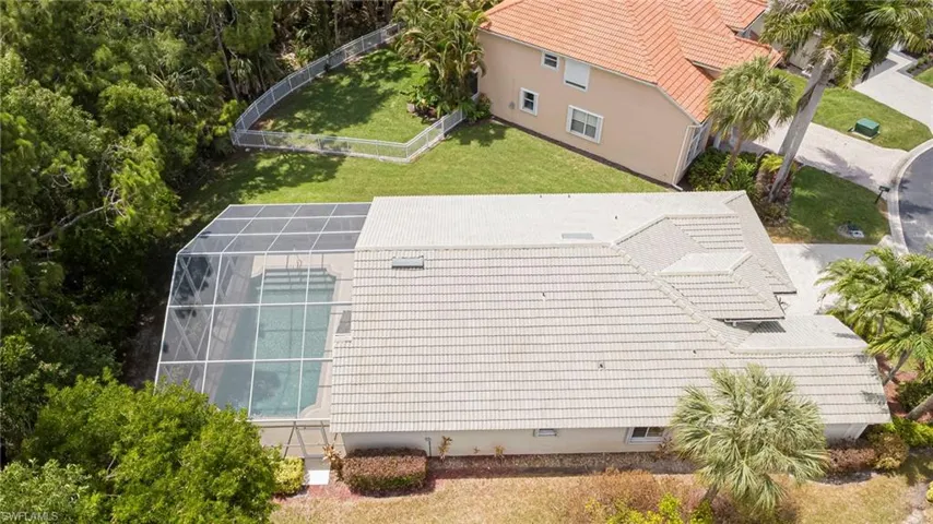 7809 Stratford Dr, Naples, Florida 34104