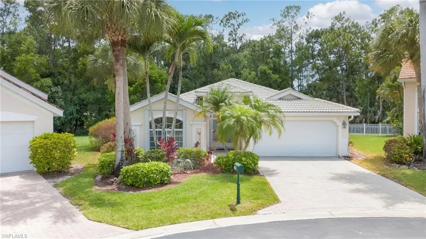 7809 Stratford Dr, Naples, Florida 34104