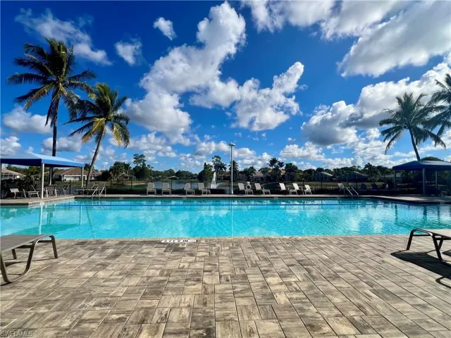 7809 Stratford Dr, Naples, Florida 34104