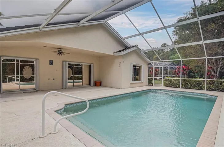 7809 Stratford Dr, Naples, Florida 34104