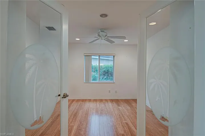 7809 Stratford Dr, Naples, Florida 34104