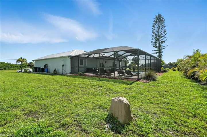 324 24th Ter, Cape Coral, Florida 33993