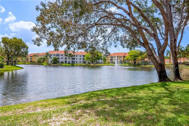 4710 Saint Croix Ln # 217, Naples Fl 34109