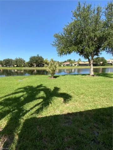 2565 Deerfield Lake Ct, Cape Coral, Florida 33909
