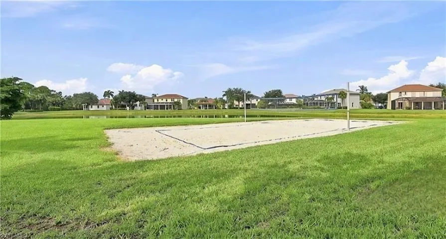 2565 Deerfield Lake Ct, Cape Coral, Florida 33909
