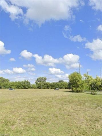 927 NE 23rd  TER, CAPE CORAL, FL 33909