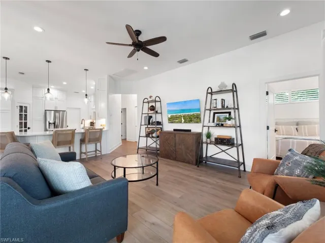 8990 Timber Run Ct, Fort Myers, Florida 33908