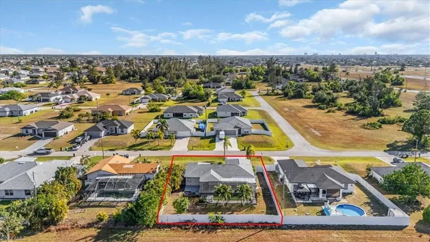 Birds eye view of property
