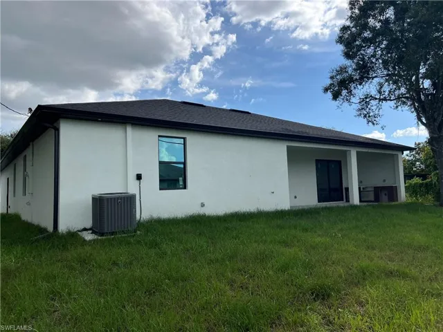 4727 Notthingham Dr, Fort Myers, Florida 33905