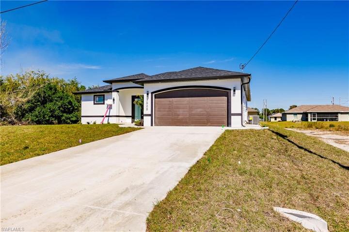 3808 3rd ST SW, LEHIGH ACRES FL 33976