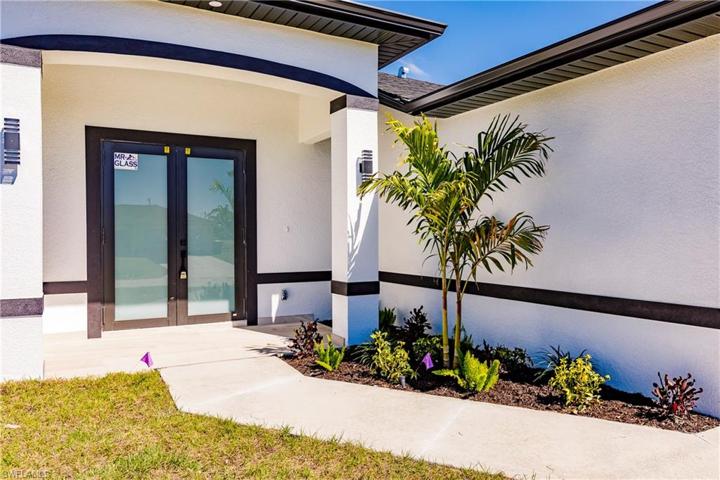 3808 3rd ST SW, LEHIGH ACRES FL 33976