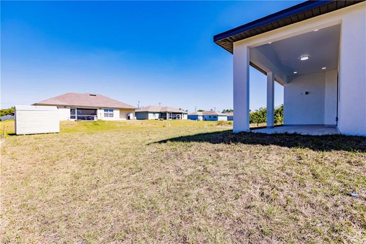 3808 3rd ST SW, LEHIGH ACRES FL 33976