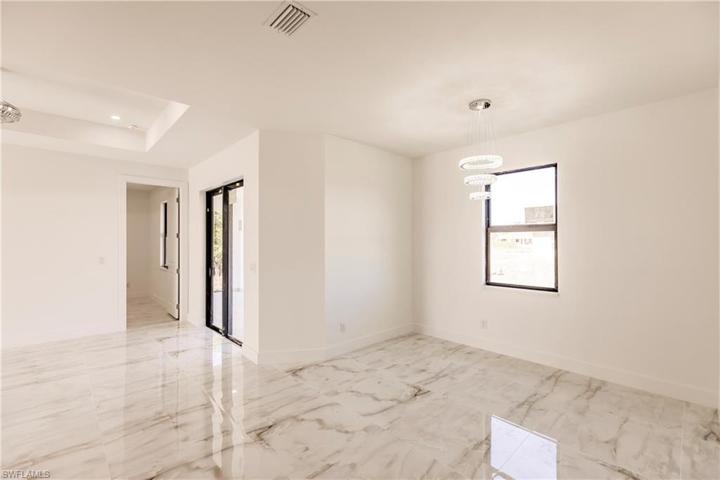 3808 3rd ST SW, LEHIGH ACRES FL 33976