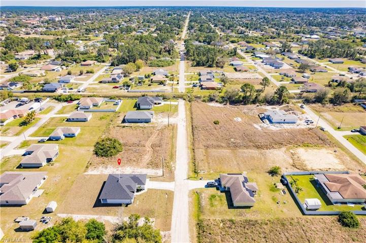 3808 3rd ST SW, LEHIGH ACRES FL 33976
