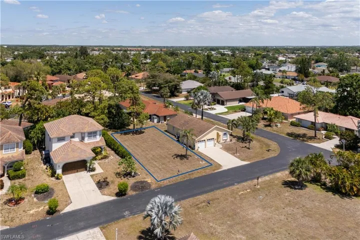 Bird's eye view with a residential view