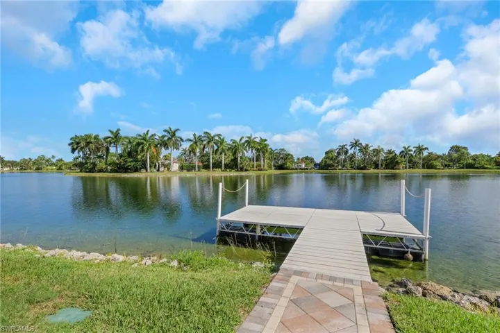 4840 Carriage Ct, Naples, Florida 34114