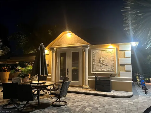 4840 Carriage Ct, Naples, Florida 34114