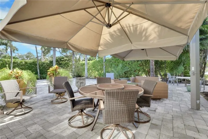4840 Carriage Ct, Naples, Florida 34114