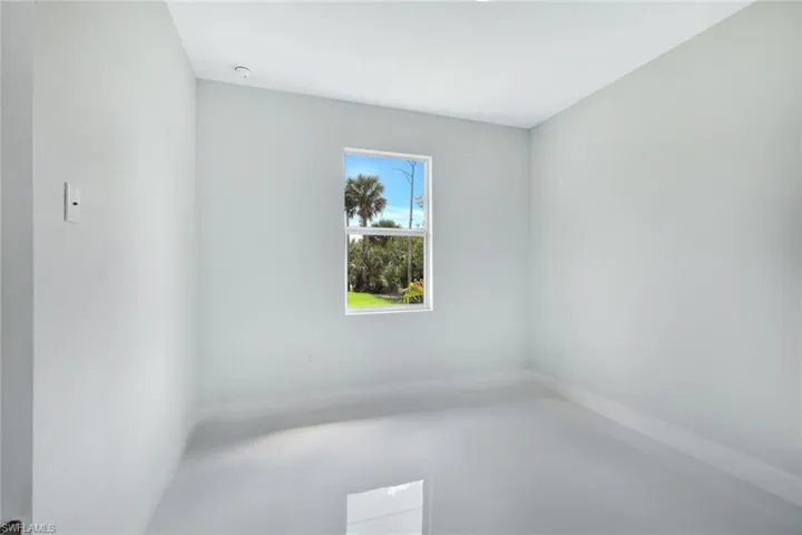 3660  39th NE AVE, Naples, FL 34120