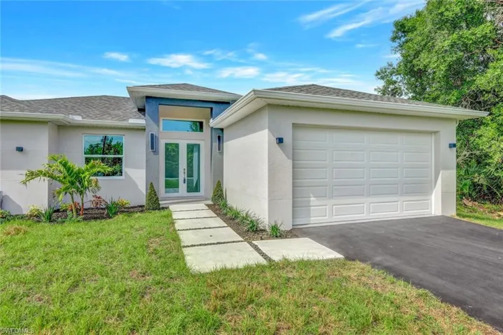 3660  39th NE AVE, Naples, FL 34120