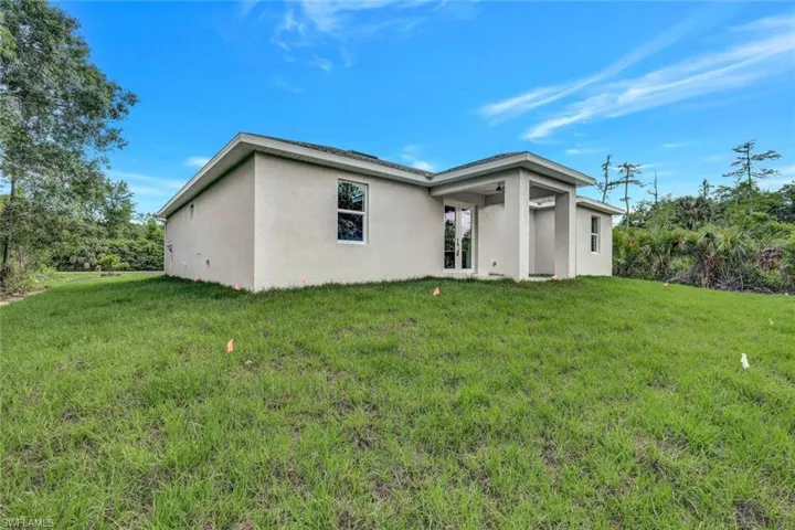 3660  39th NE AVE, Naples, FL 34120