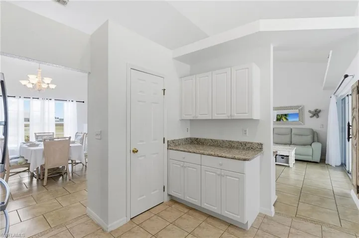 2105 Sw 29th Ter, Cape Coral, Florida 33914