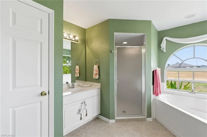 2105 Sw 29th Ter, Cape Coral, Florida 33914