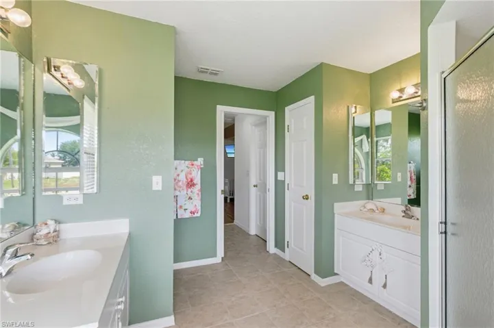 2105 Sw 29th Ter, Cape Coral, Florida 33914