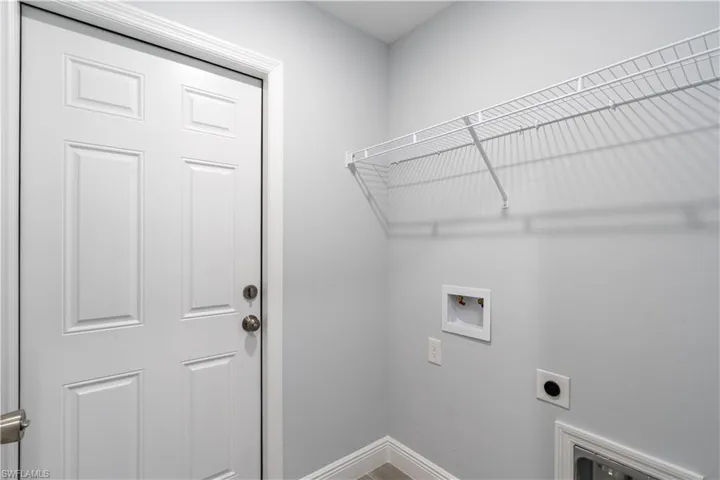 Laundry area with hookup for an electric dryer and washer hookup