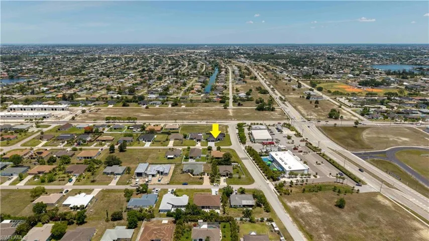 819 SW 16th  TER, Cape Coral, FL 33991