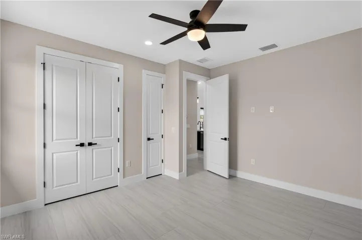 819 SW 16th  TER, Cape Coral, FL 33991
