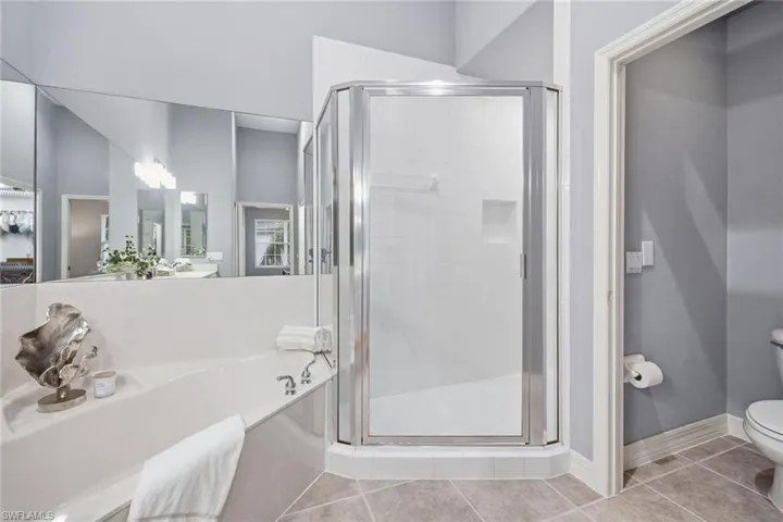 8380 Big Acorn Cir 1204, Naples, Florida 34119