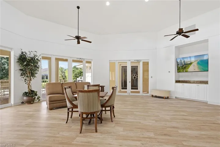 8380 Big Acorn Cir 1204, Naples, Florida 34119