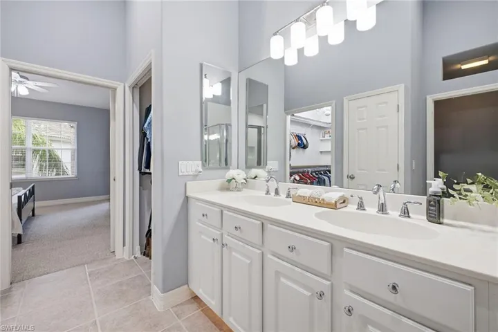 8380 Big Acorn Cir 1204, Naples, Florida 34119