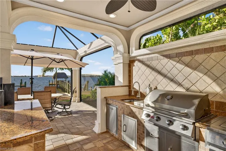 12782 Yacht Club Cir, Fort Myers, Florida 33919