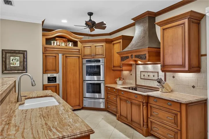 12782 Yacht Club Cir, Fort Myers, Florida 33919