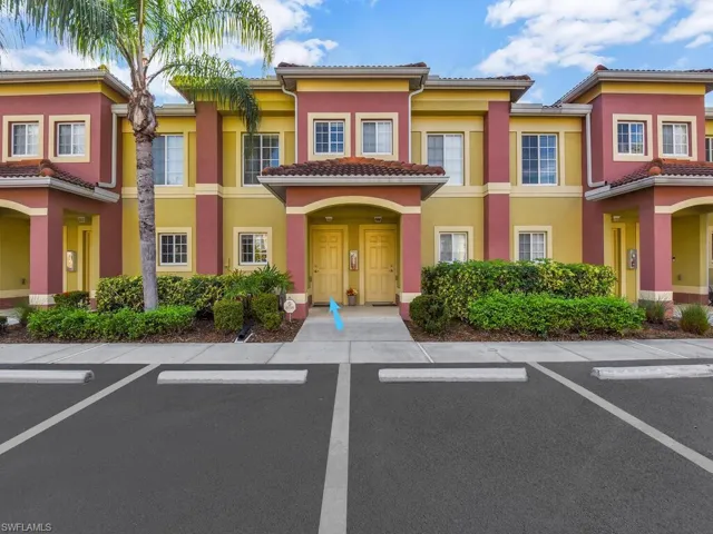 2-Story Townhome