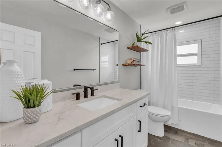 1425 Se 31st St, Cape Coral Fl 33904