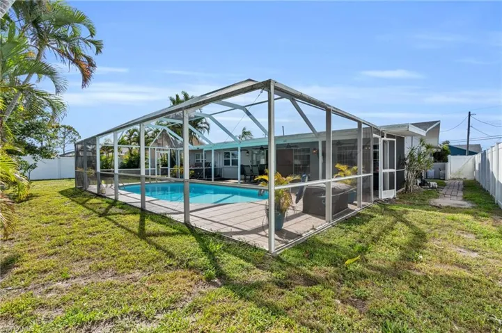 1425 Se 31st St, Cape Coral Fl 33904