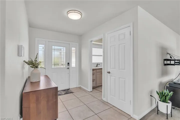 1425 Se 31st St, Cape Coral Fl 33904