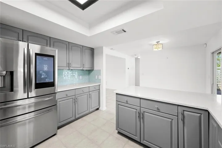 5275  Maple  LN, Naples, FL 34113