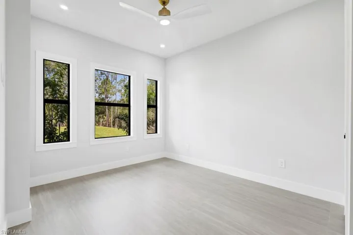 5044  44th NE ST, Naples, FL 34120