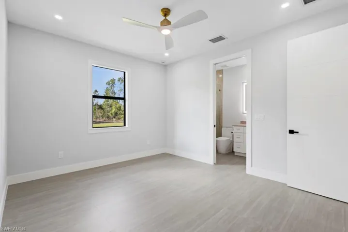 5044  44th NE ST, Naples, FL 34120