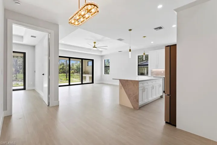 5044  44th NE ST, Naples, FL 34120